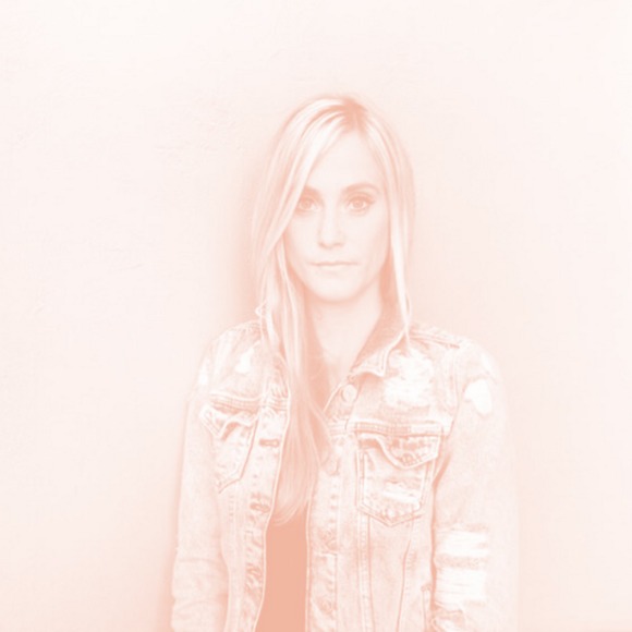 Meet your Posher, Amy - Picture 1 of 1